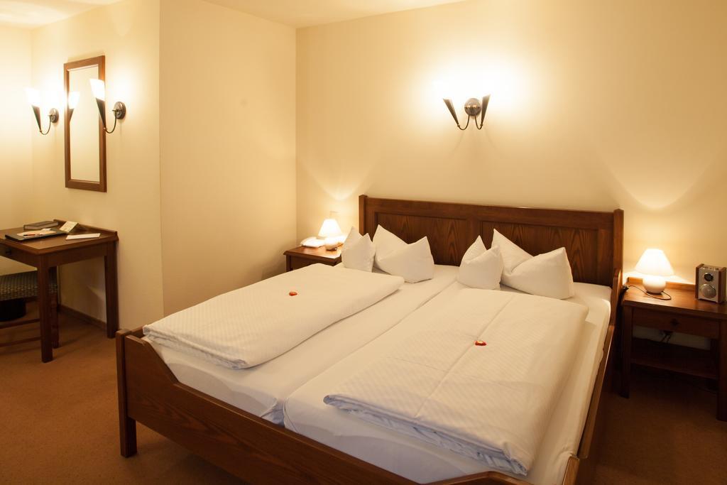 Hotel&Restaurant Klosterhof Dresden Zimmer foto